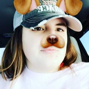 Meet your Posher, Cassandra